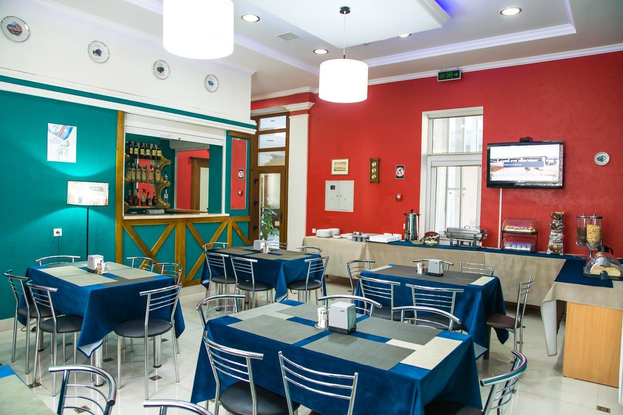 Institutul Muncii Hotell Chişinau Exteriör bild