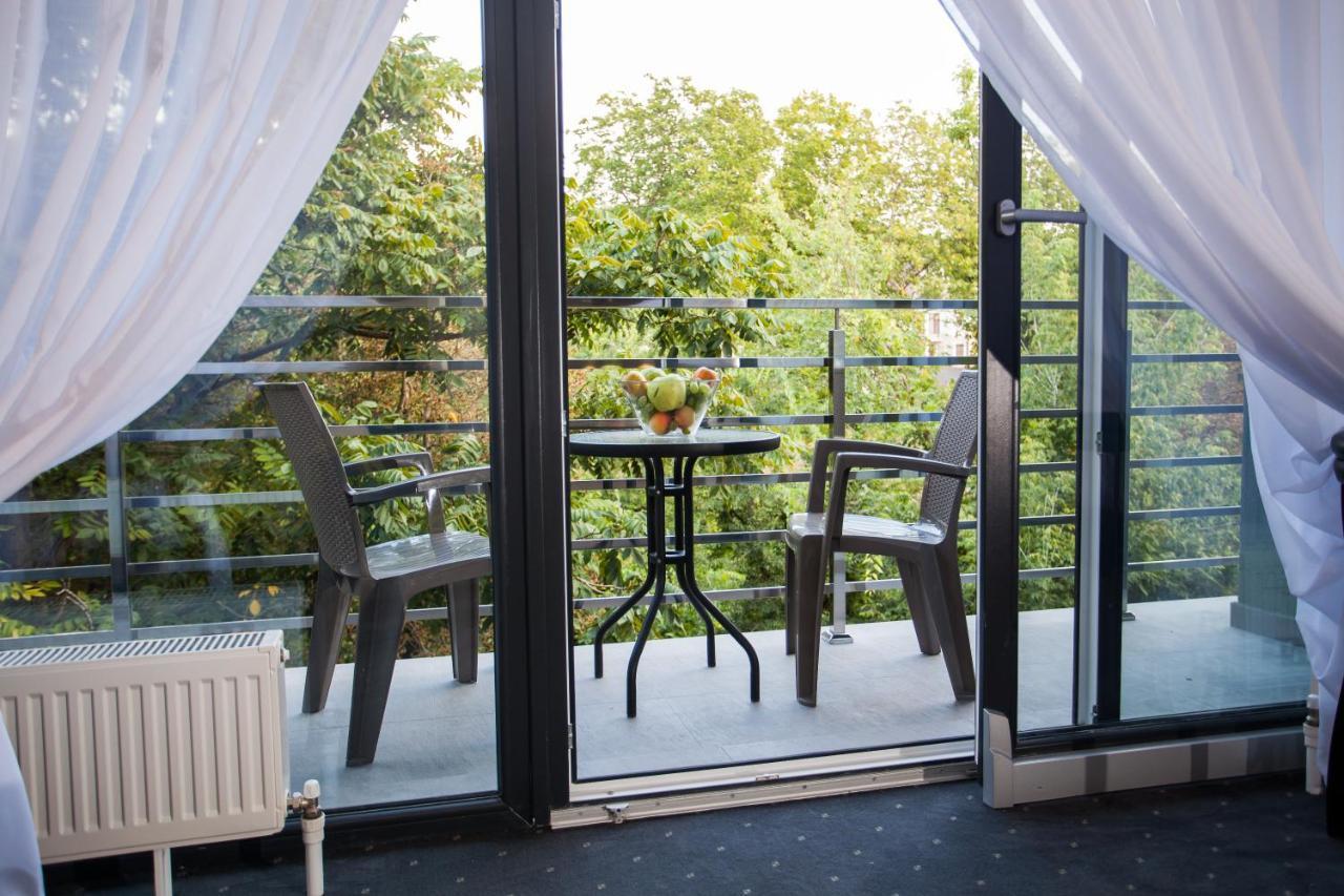 Institutul Muncii Hotell Chişinau Exteriör bild