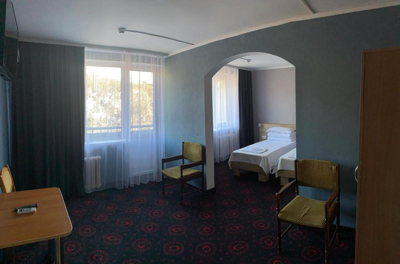 Institutul Muncii Hotell Chişinau Exteriör bild