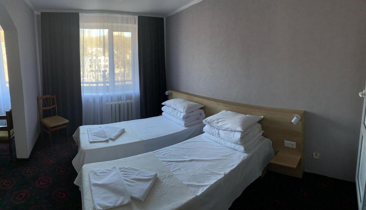 Institutul Muncii Hotell Chişinau Exteriör bild